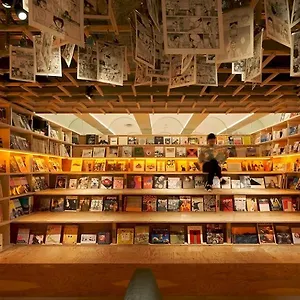 ホステル 「泊まれる本屋」book And Bed 新宿, 東京都